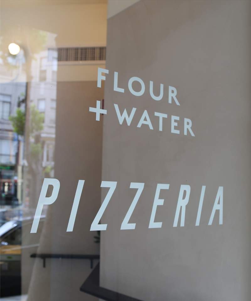Office Flourand Water Pizzeria 2 A